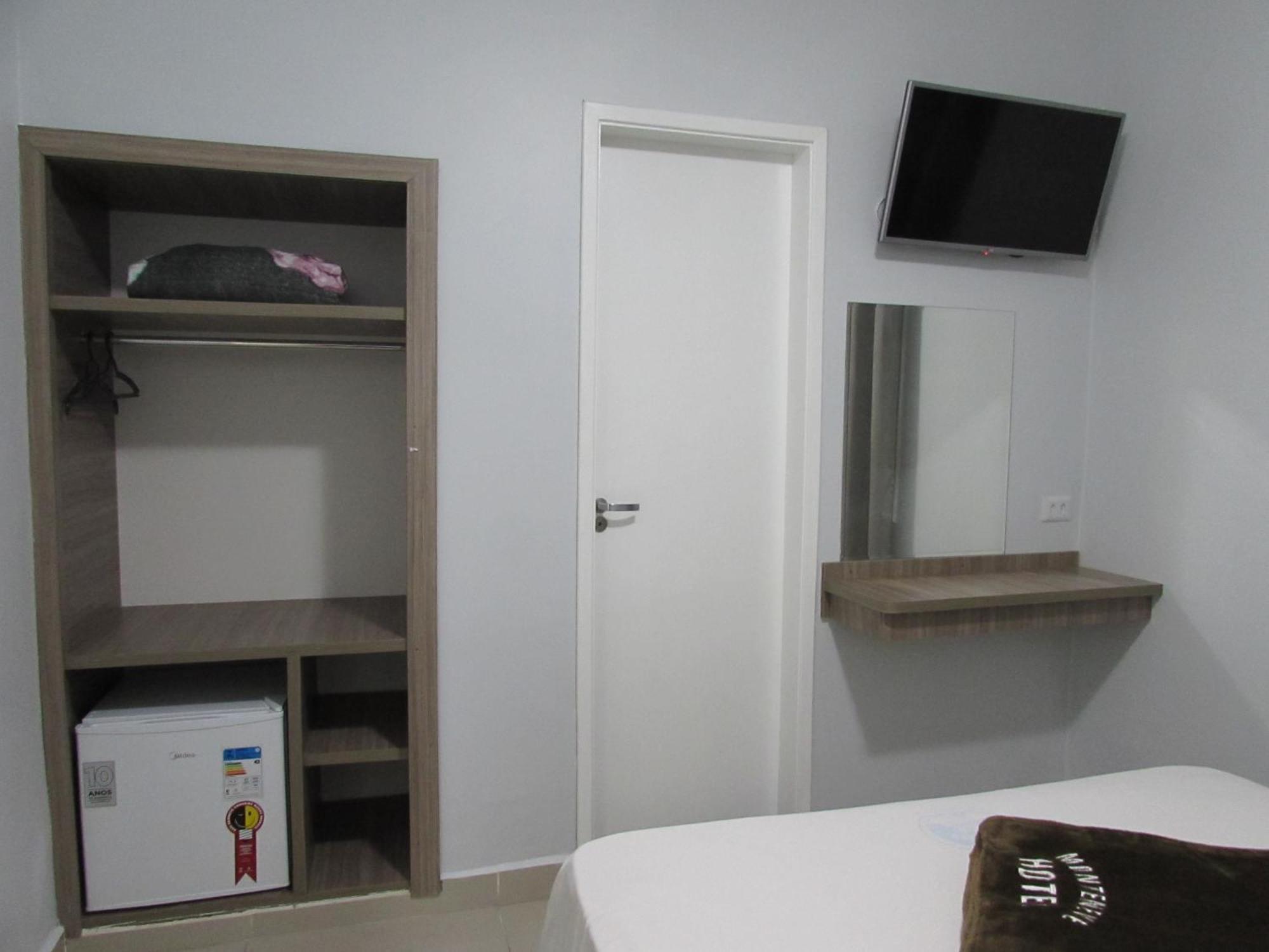 Hotel Monteneve a 2 minutos do Bom Retiro, a 8 minutos da 25 de Março e ao lado do Comando Geral da Guarda Metropolitana São Paulo Extérieur photo