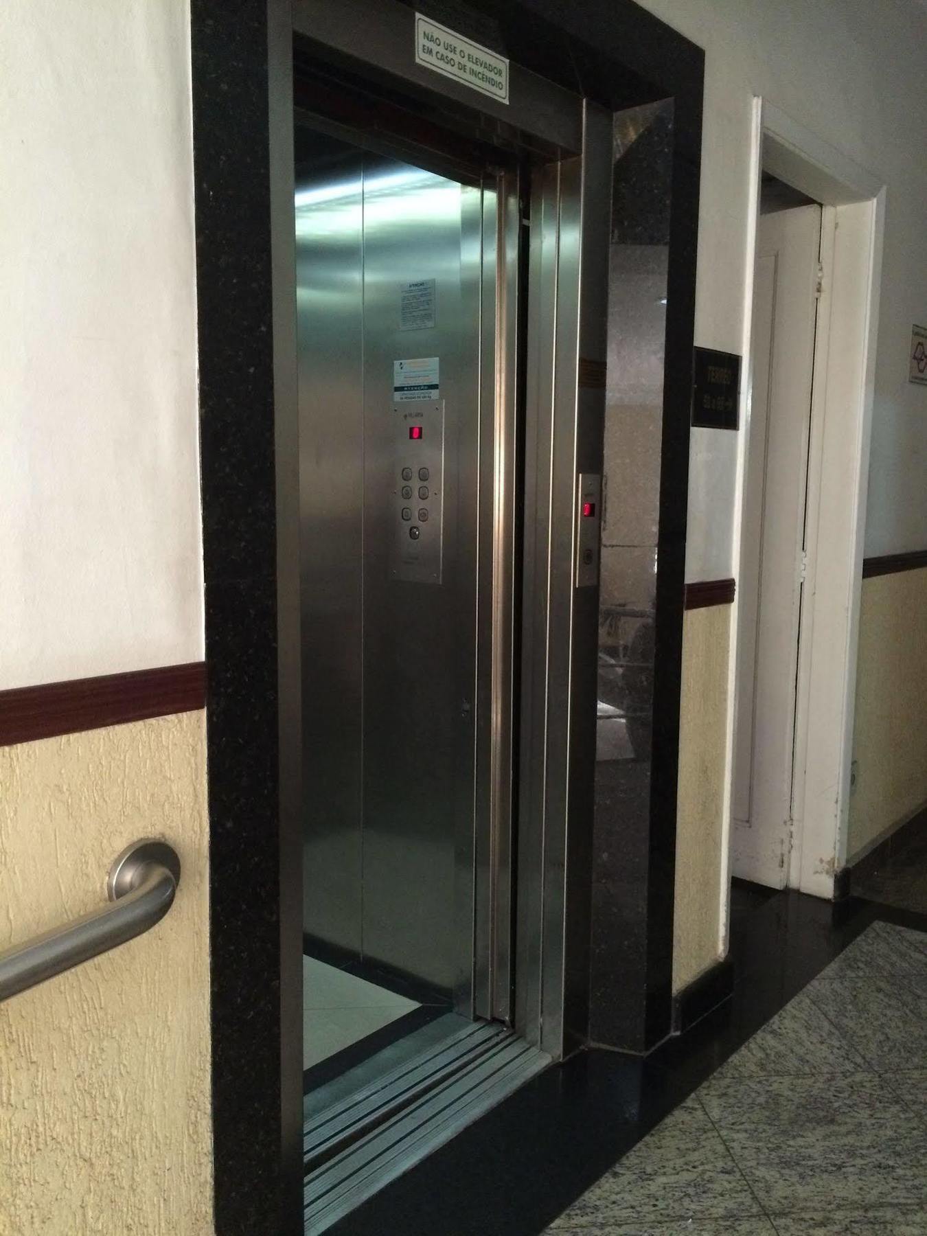 Hotel Monteneve a 2 minutos do Bom Retiro, a 8 minutos da 25 de Março e ao lado do Comando Geral da Guarda Metropolitana São Paulo Extérieur photo